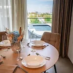 Lägenhet Lotus 140 In Odyssey Pool & Spa-parking Mamaia
