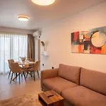 Lägenhet Lotus 140 In Odyssey Pool & Spa-parking Mamaia