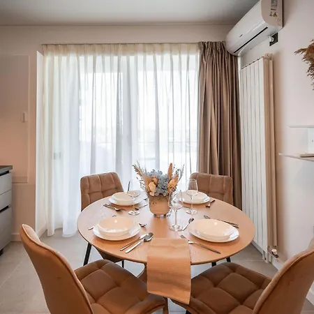 Luxury 140 In Odyssey Pool & Spa-parking * Mamaia