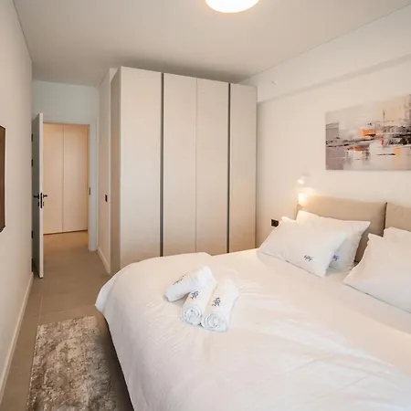 Luxury 140 In Odyssey Pool & Spa-parking * Mamaia